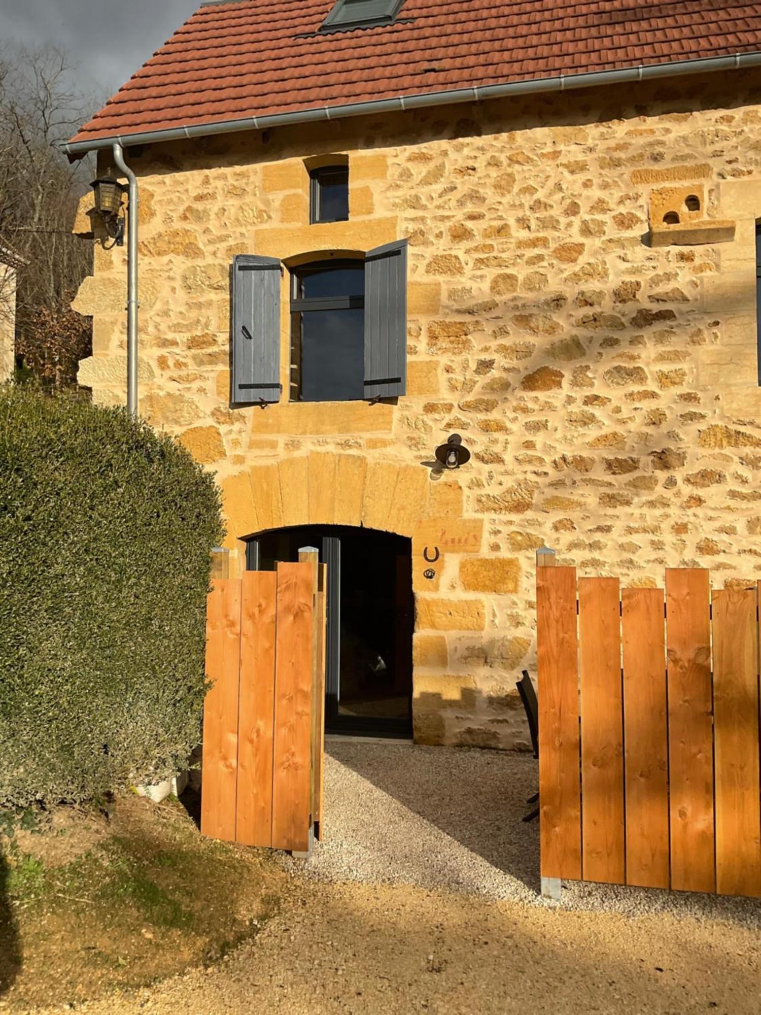 Villa Domaine De La Source à Castels Extérieur photo